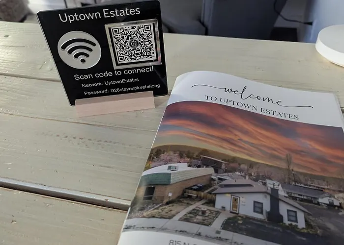 Brews, Pines, & Peaks - Your Downtown Awaits Holiday home