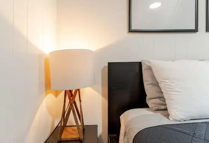 Brews, Pines, & Peaks - Your Downtown Awaits Holiday home *